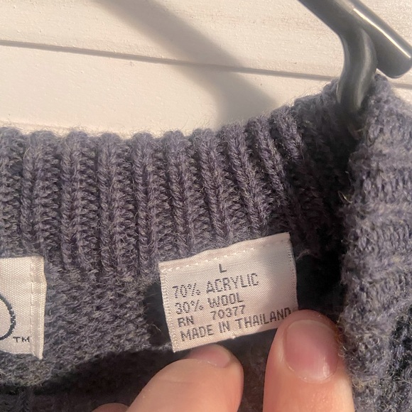 Fly Fishing Sweater, Vintage - Picture 2 of 5